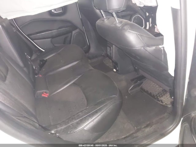 3C4NJDBB8MT530881 Jeep Compass Altitude 4x4