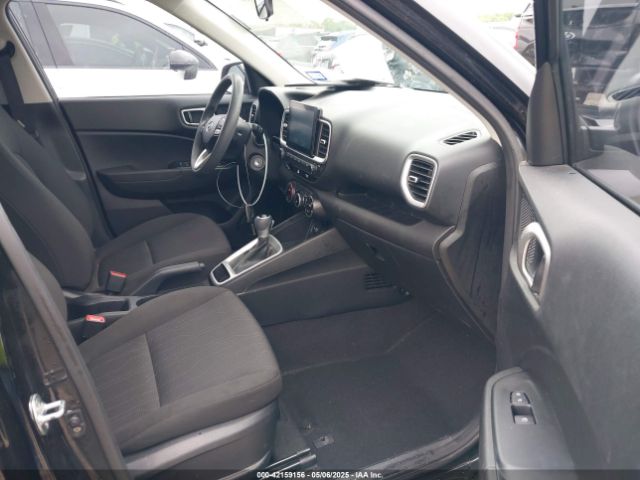 2022 HYUNDAI VENUE KMHRB8A3XNU197571 Photo 4