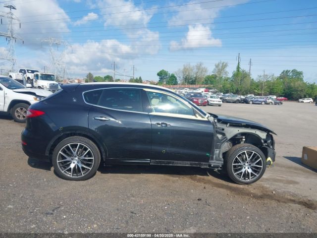 ZN661XUS6HX226945 Maserati Levante