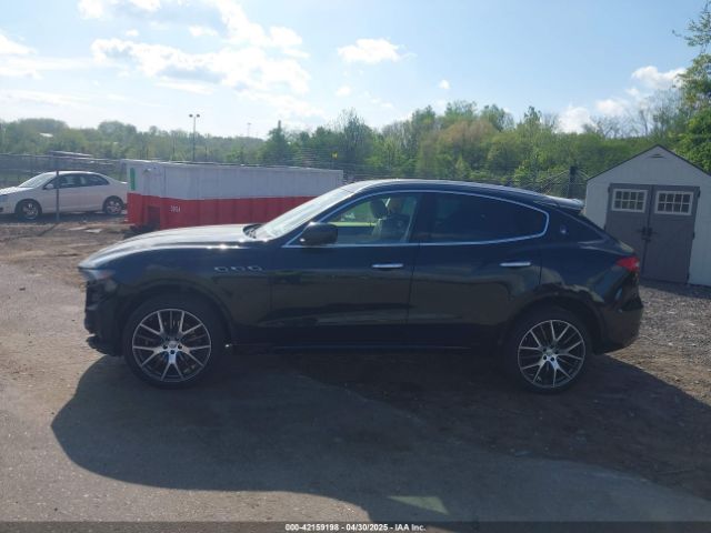 ZN661XUS6HX226945 Maserati Levante
