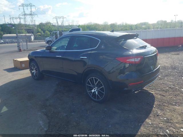 ZN661XUS6HX226945 Maserati Levante