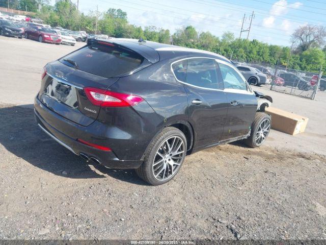 ZN661XUS6HX226945 Maserati Levante
