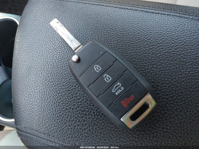 5XXGM4A75EG329546 KIA Optima Lx
