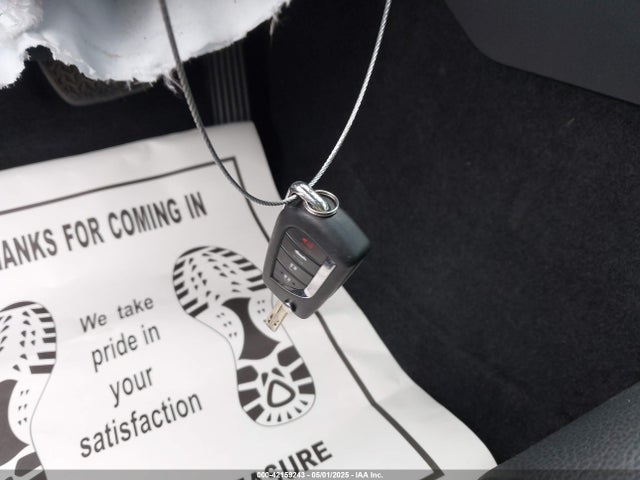 4T1B11HK3JU129549 Toyota CAMRY SE