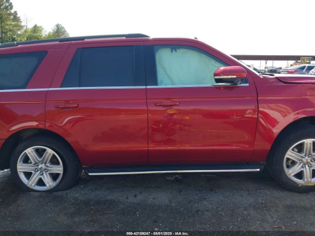 1FMJU1HT5KEA71256 Ford Expedition Xlt