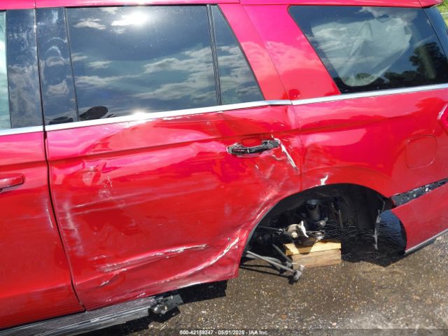 1FMJU1HT5KEA71256 Ford Expedition Xlt