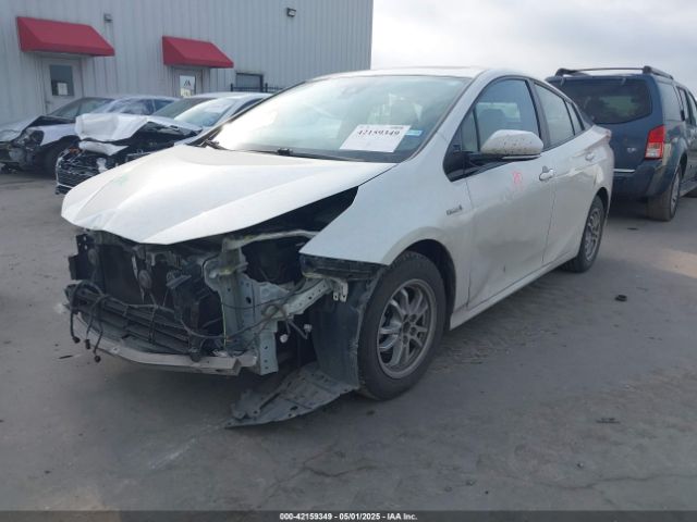 JTDKARFU8H3035514 Toyota Prius Four