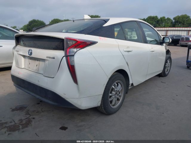 JTDKARFU8H3035514 Toyota Prius Four