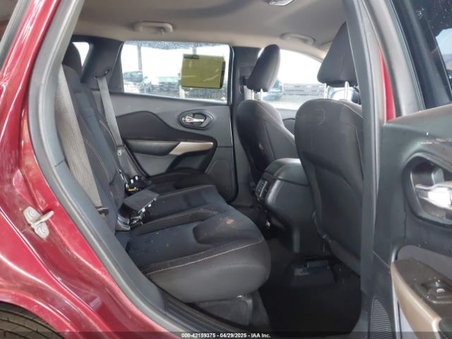 1C4PJMCB4HW570754 Jeep Cherokee Latitude 4x4