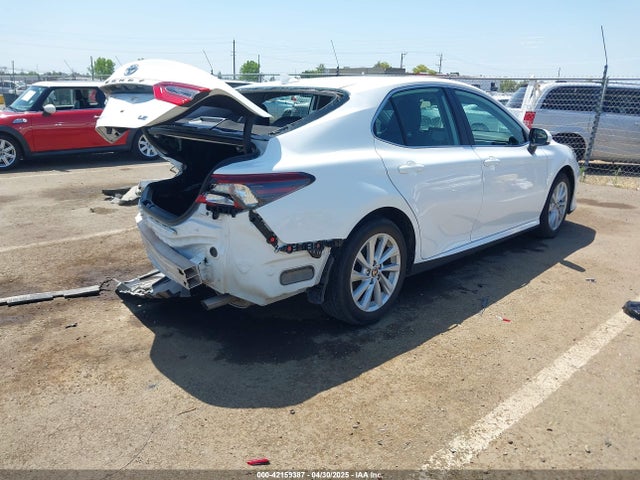 4T1C11AK8RU222206 Toyota CAMRY LE