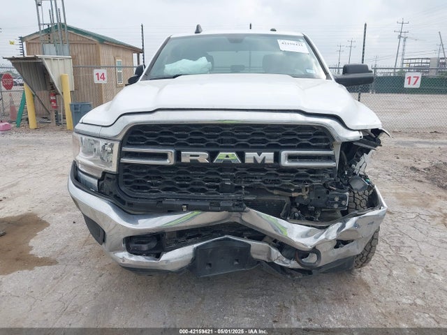 3C6UR5CL3NG130973 RAM 2500 Tradesman  4x4 6'4 Box