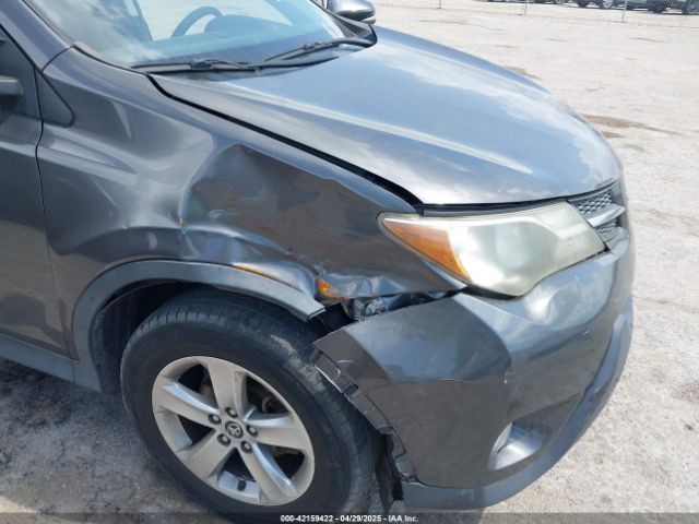 2T3WFREV8FW158110 Toyota Rav4 Xle
