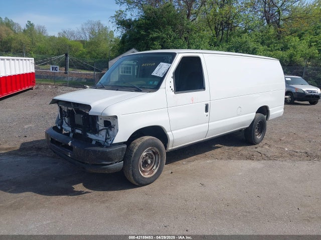 Ford E-250 Commercial 2014 1FTNS2EW2EDA83939 Image 2