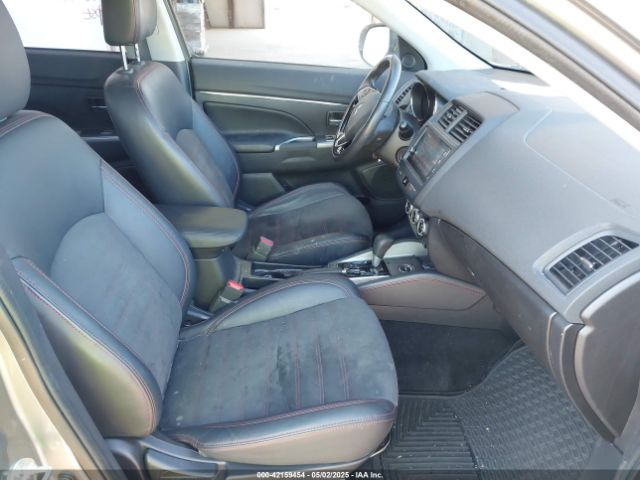 JA4AR3AW4JU006449 Mitsubishi Outlander Sport 2.4 Se