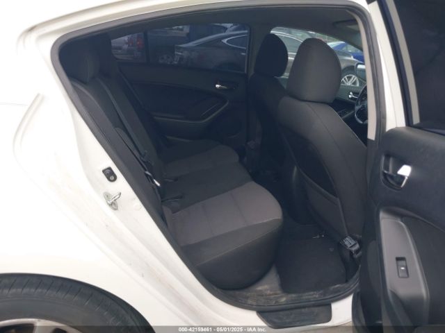 3KPFL4A72HE029104 KIA FORTE S