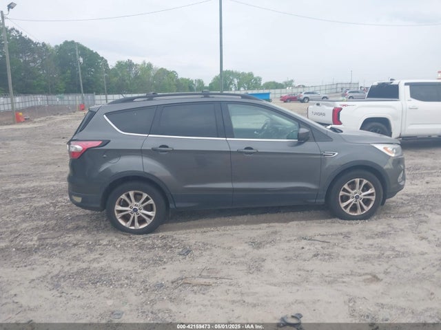 1FMCU0GD8HUC59037 Ford ESCAPE SE