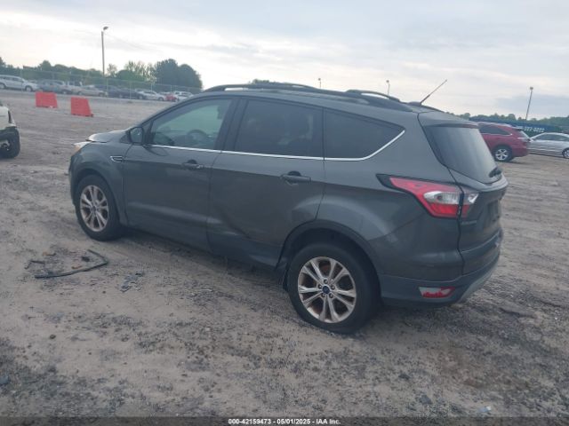 2017 FORD ESCAPE 1FMCU0GD8HUC59037 Photo 2