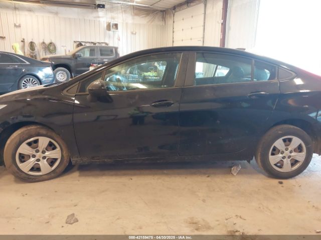 1G1BC5SM8J7220873 Chevrolet Cruze Ls Auto