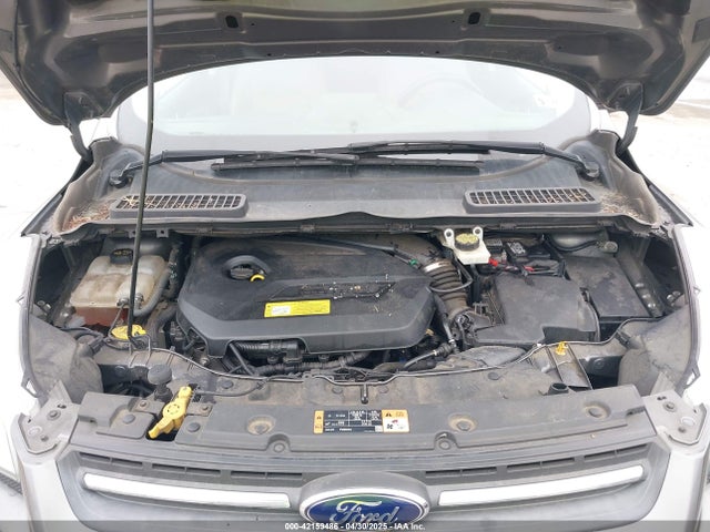 1FMCU9GX7EUC04296 Ford ESCAPE SE