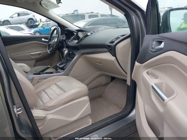 1FMCU9GX7EUC04296 Ford ESCAPE SE
