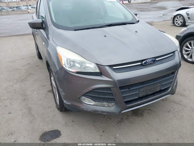 1FMCU9GX7EUC04296 Ford ESCAPE SE