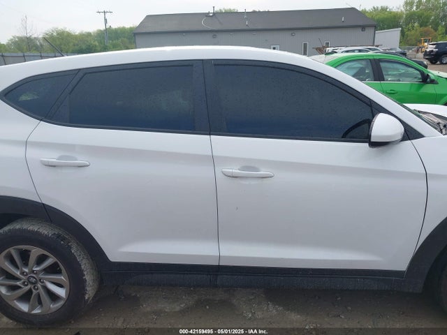 KM8J2CA43JU789879 Hyundai TUCSON SE
