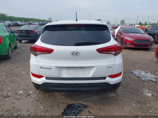 KM8J2CA43JU789879 Hyundai TUCSON SE