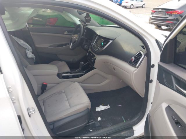 2018 HYUNDAI TUCSON KM8J2CA43JU789879 Photo 4