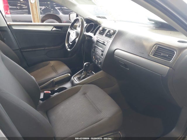 3VWD17AJ6FM314785 Volkswagen Jetta 1.8t Se