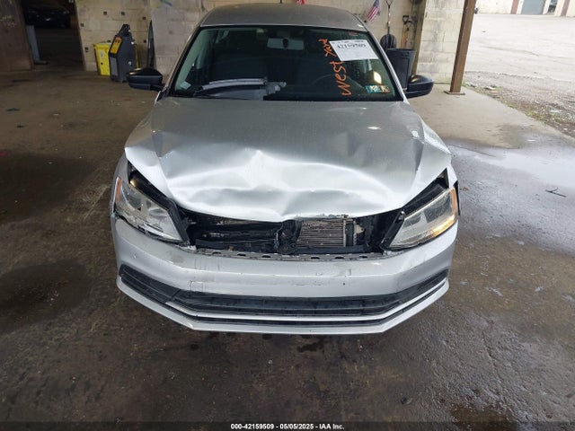 3VWD17AJ6FM314785 Volkswagen Jetta 1.8t Se