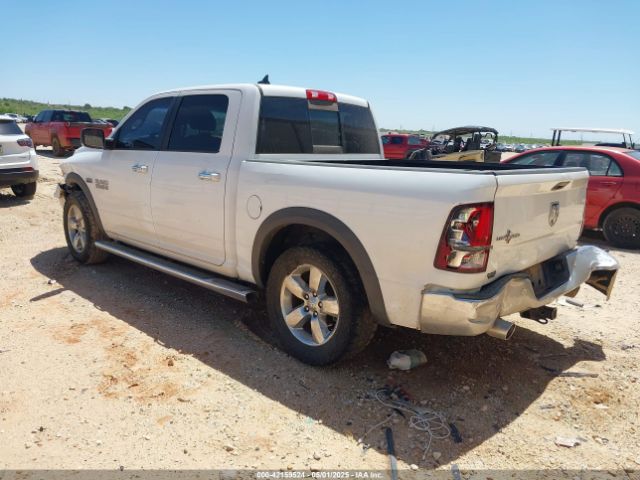 2015 RAM 1500 1C6RR6LT5FS623382 Photo 2