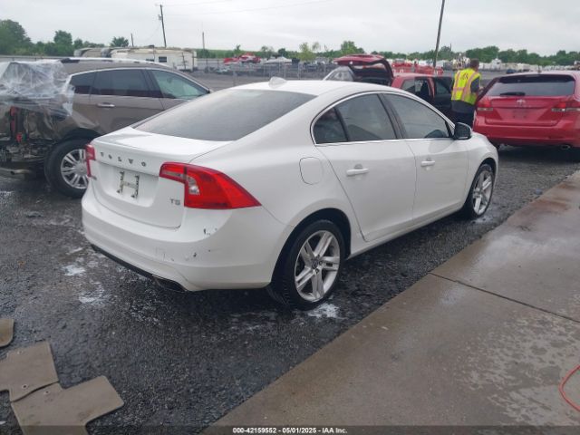 YV140MFB6F1317389 Volvo S60 T5 Premier