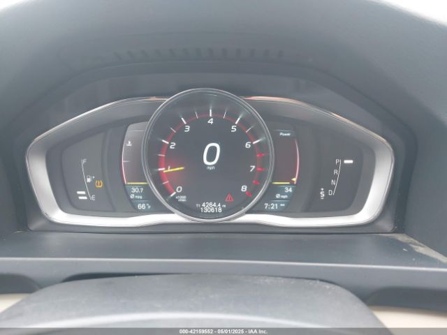 YV140MFB6F1317389 Volvo S60 T5 Premier