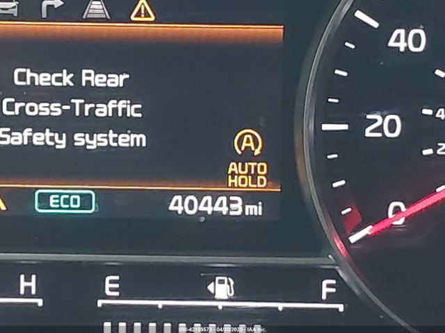 5XYRKDLF9NG129963 KIA SORENTO SX