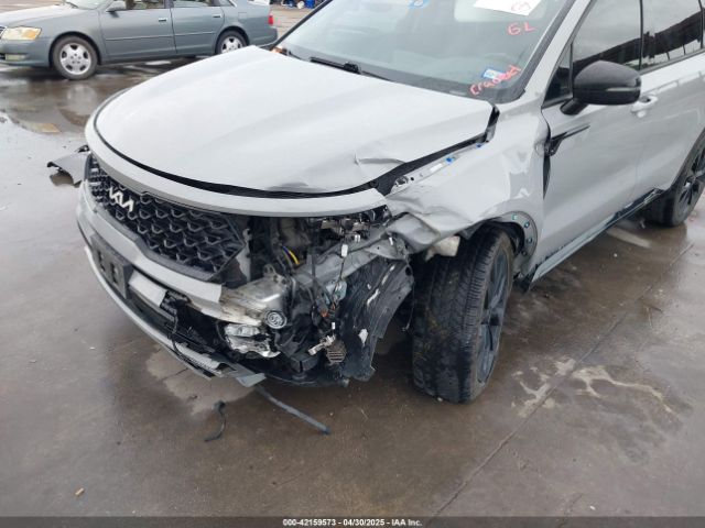 5XYRKDLF9NG129963 KIA SORENTO SX