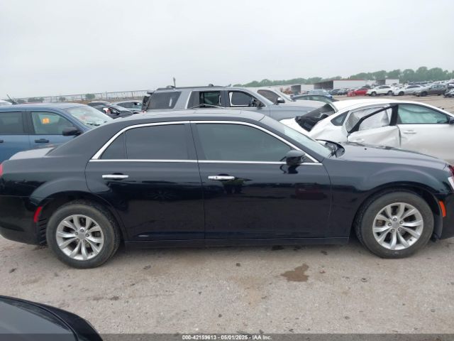 2C3CCAAG8FH818543 Chrysler 300 Limited