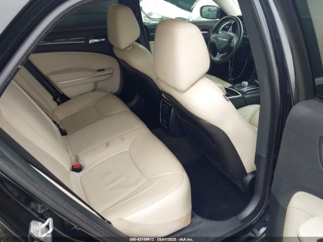 2C3CCAAG8FH818543 Chrysler 300 Limited