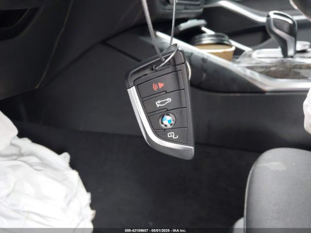 3MW5R1J02M8C06736 BMW 3 Series 330i