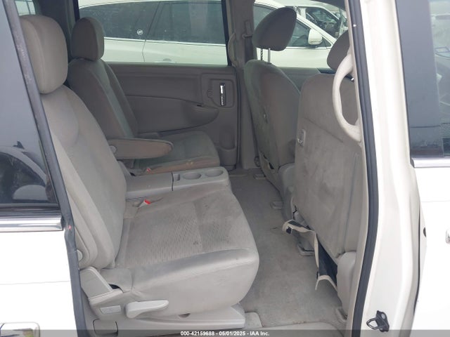 Nissan QUEST S 2014 JN8AE2KP9E9102433 Image 8
