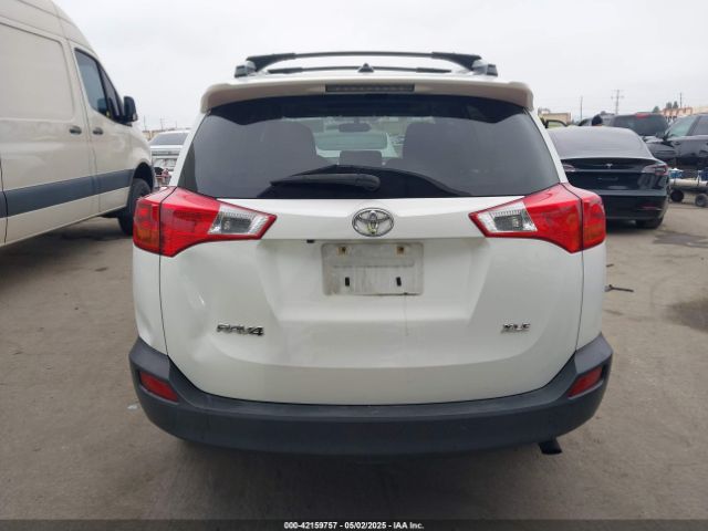 JTMWFREV6FD075613 Toyota Rav4 Xle