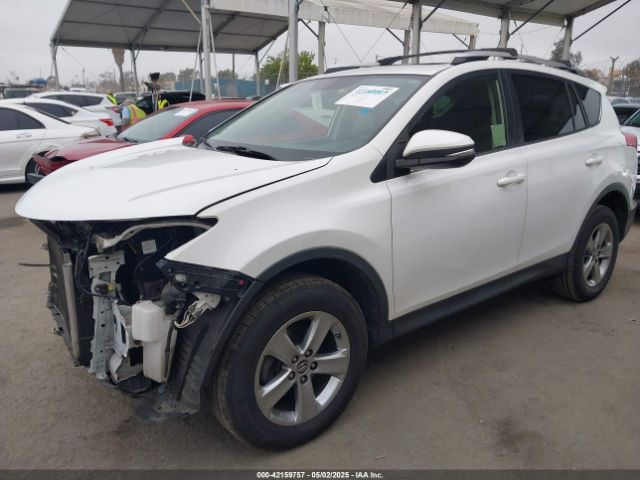 JTMWFREV6FD075613 Toyota Rav4 Xle