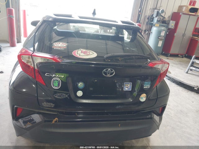 JTNKHMBX1L1077957 Toyota C-HR XLE