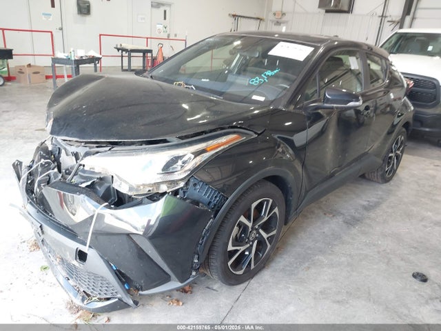 JTNKHMBX1L1077957 Toyota C-HR XLE