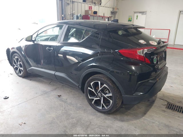 JTNKHMBX1L1077957 Toyota C-HR XLE