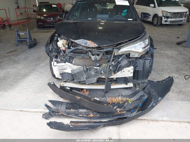 JTNKHMBX1L1077957 Toyota C-HR XLE
