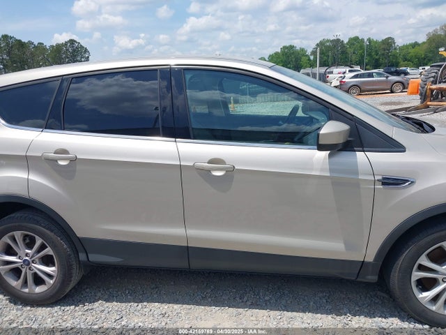 1FMCU0G94HUD56487 Ford ESCAPE SE