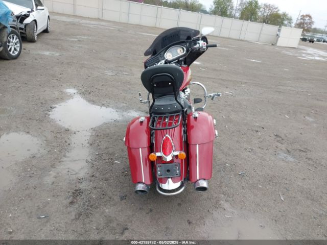 2015 INDIAN MOTORCYCLE CO. CHIEFTAIN 56KTCAAA2F3327387 Photo 5