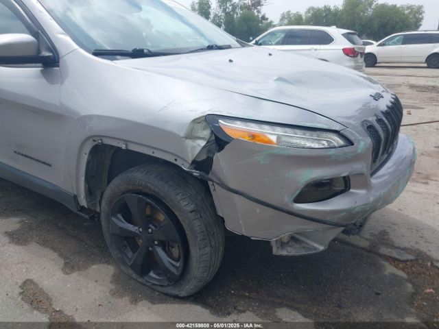1C4PJLCB2JD540423 Jeep Cherokee Latitude Fwd