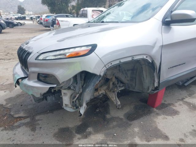 1C4PJLCB2JD540423 Jeep Cherokee Latitude Fwd