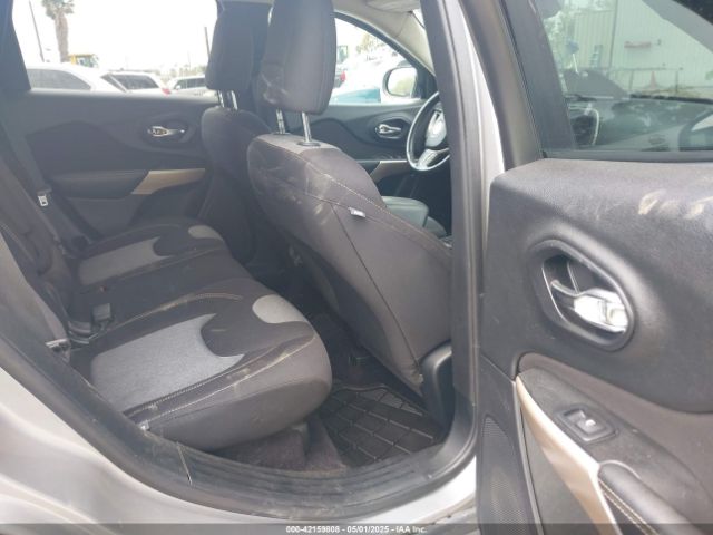 1C4PJLCB2JD540423 Jeep Cherokee Latitude Fwd